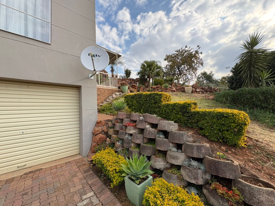 3 Bedroom Property for Sale in Boschdal North West